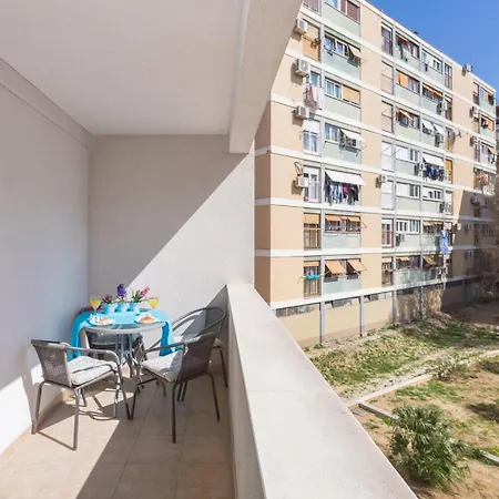 Apartment Split Σπλιτ